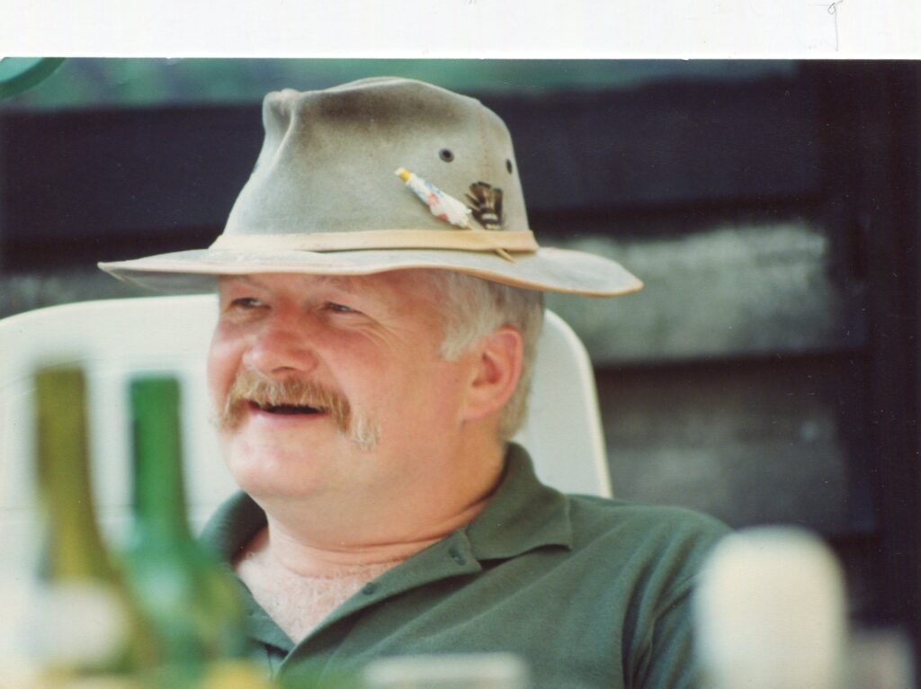 KENNETT, Steve